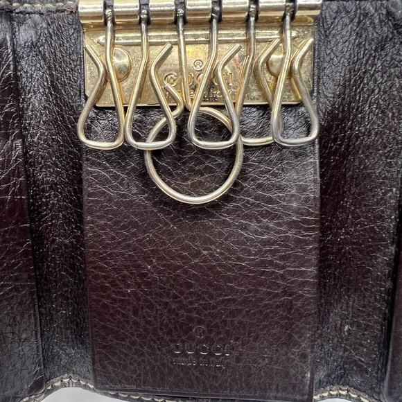 Preowned Gucci Chocolate Brown Key Holder - Picture 6 of 7